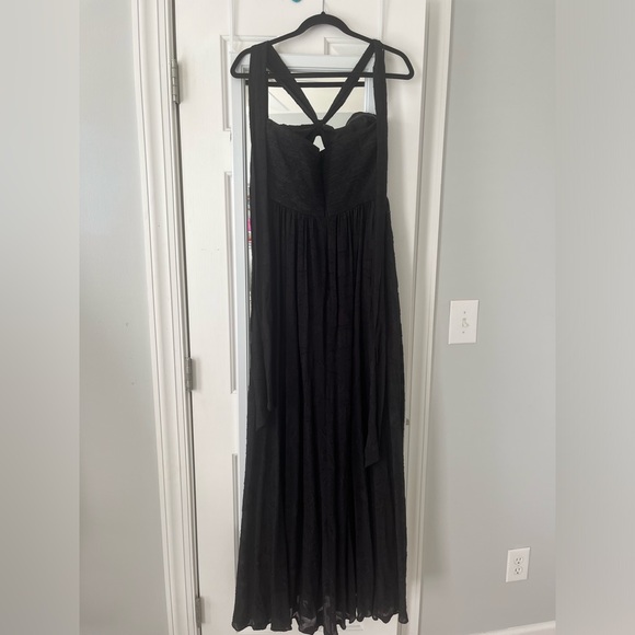 AMUR Black Lilyana Halter Formal Maxi Dress - Picture 5 of 6